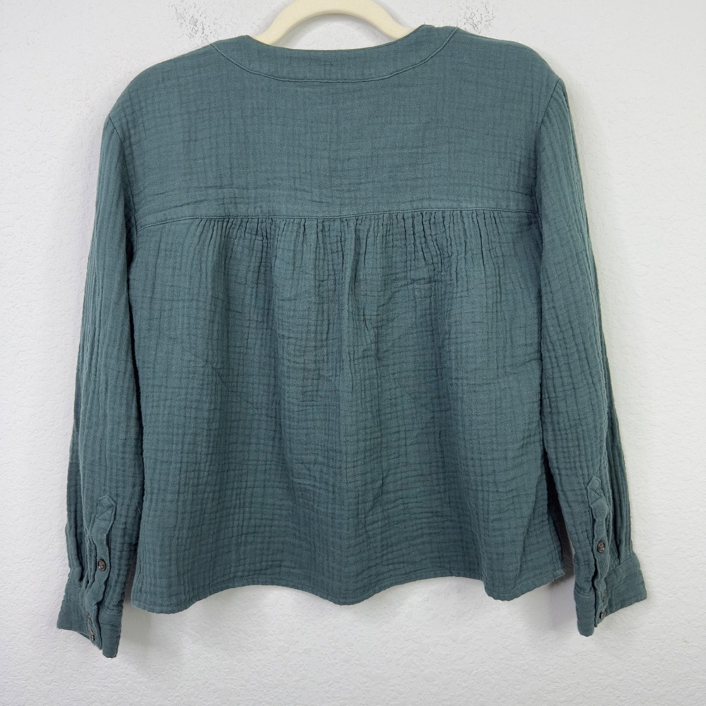 Madewell Shirt Womens S Green Textured Gauzy Henley‎ Minimalist Boho Neutral - Picture 2 of 8